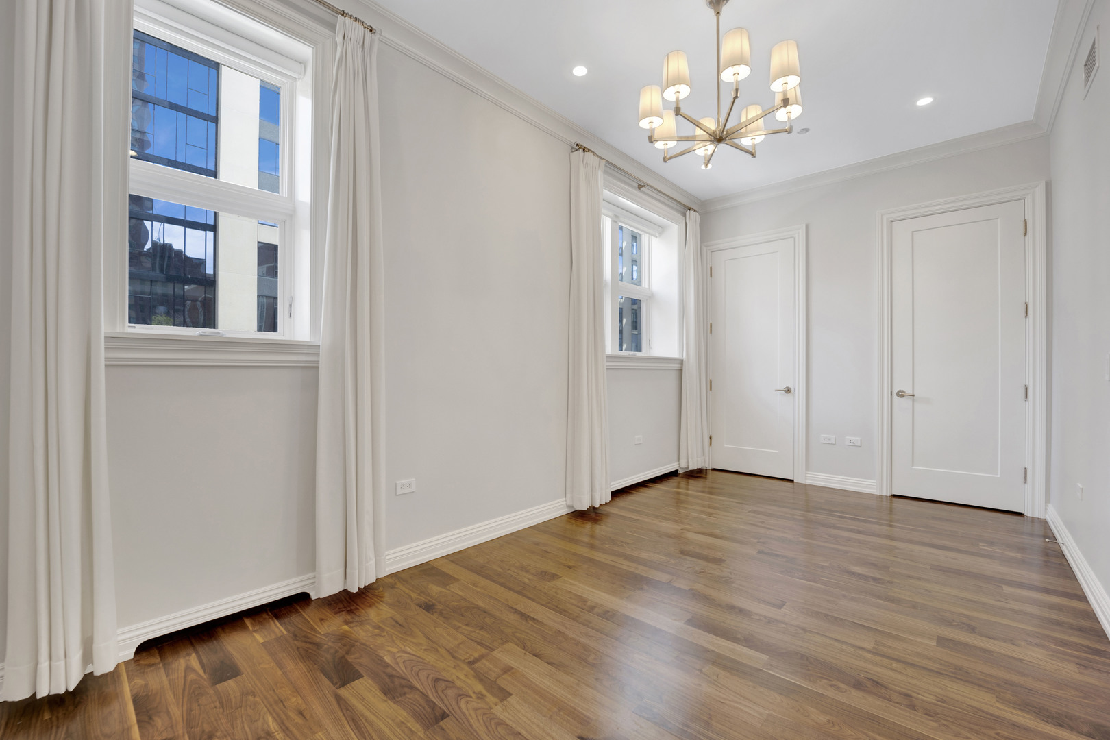 105 West Chestnut Street Chicago, IL 60610 - Photo 25 of 33