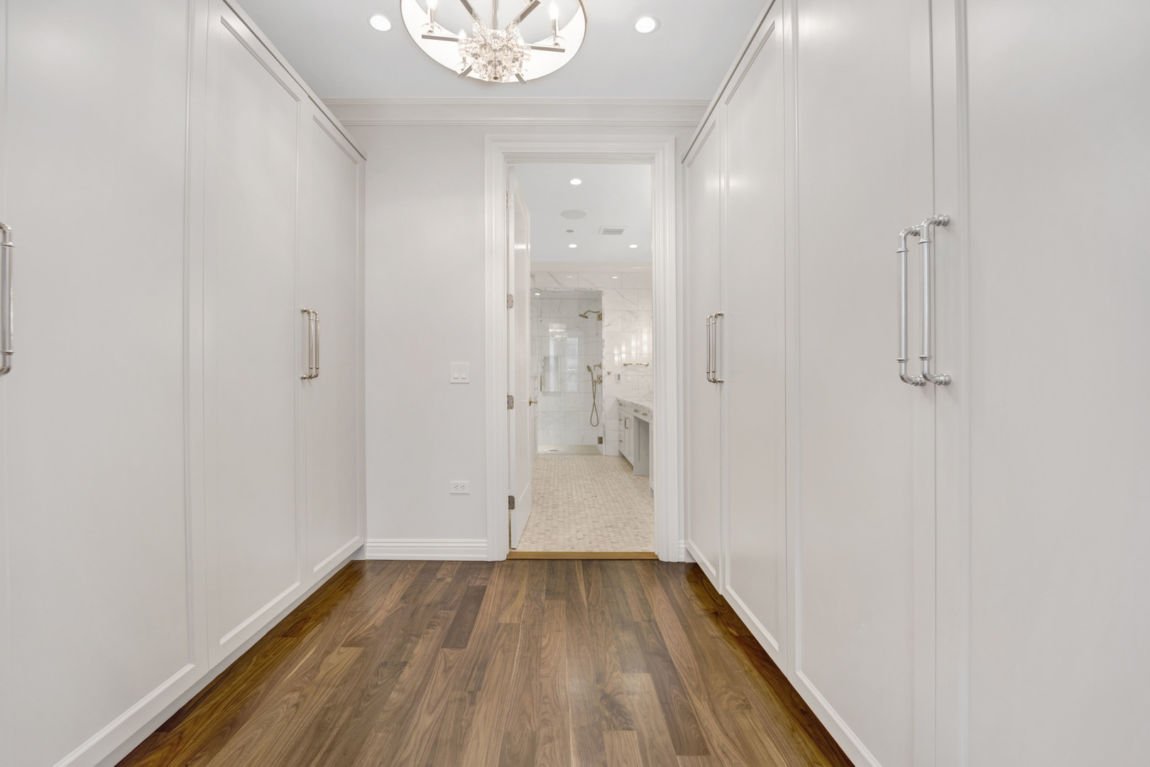 105 West Chestnut Street Chicago, IL 60610 - Photo 9 of 33
