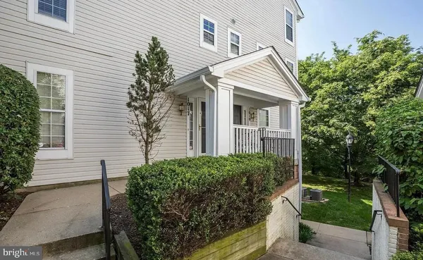 $399,000 | 1019 Hillside Lake Terrace, Unit 1009, Gaithersburg, MD 20878