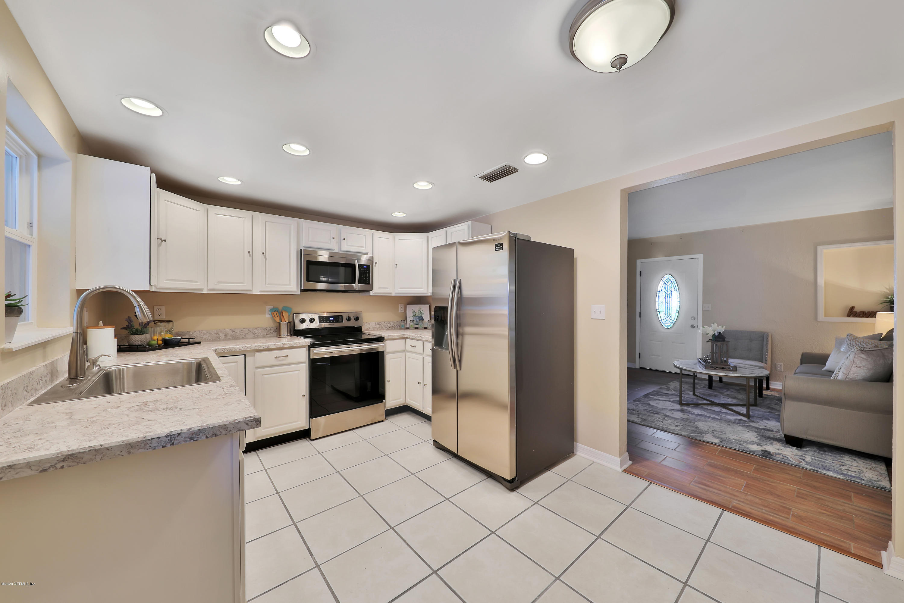2909 Kline Road Jacksonville, FL 32246 - Photo 4 of 19 1R4A7162