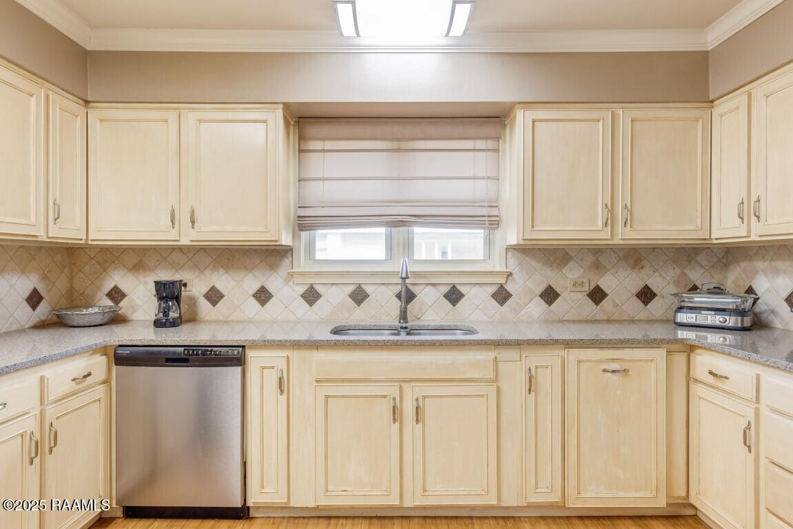 223 West Port Street St. Martinville, LA 70582 - Photo 12 of 38 12-web-or-mls-223 Port St-12