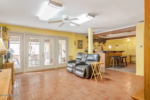 $260,000 | 223 West Port Street, St. Martinville, LA 70582