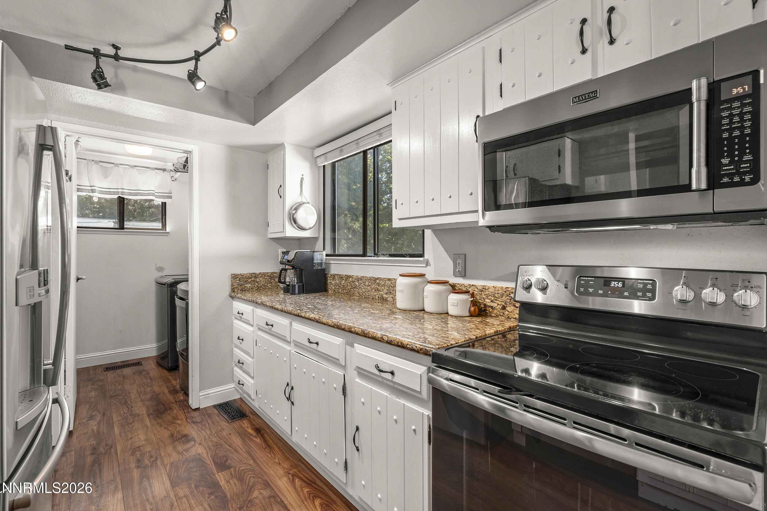 1335 Hilltop Road Reno, NV 89509 - Photo 15 of 44 19-print-_DSC1319