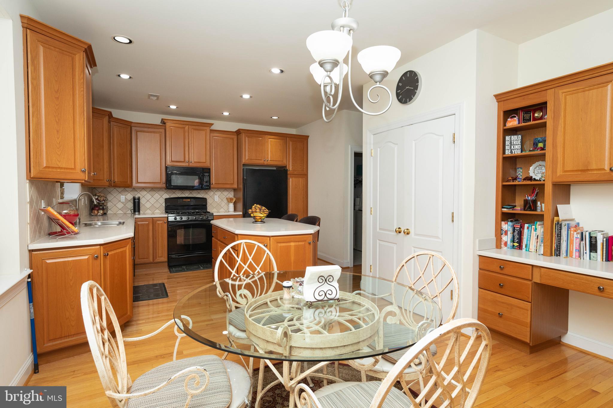 944 Old Ford Road Huntingdon Valley, PA 19006 - Photo 12 of 40