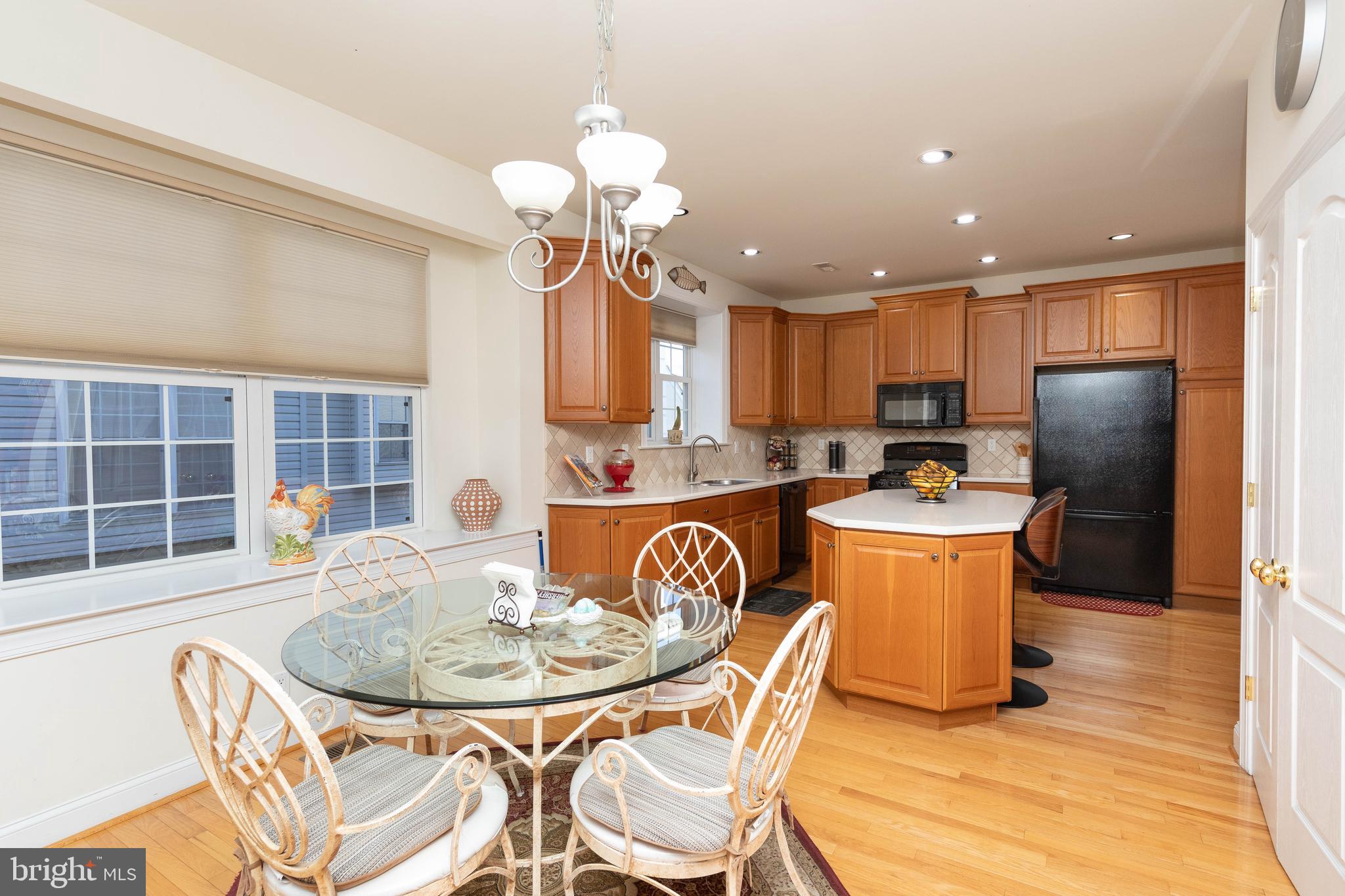 944 Old Ford Road Huntingdon Valley, PA 19006 - Photo 13 of 40