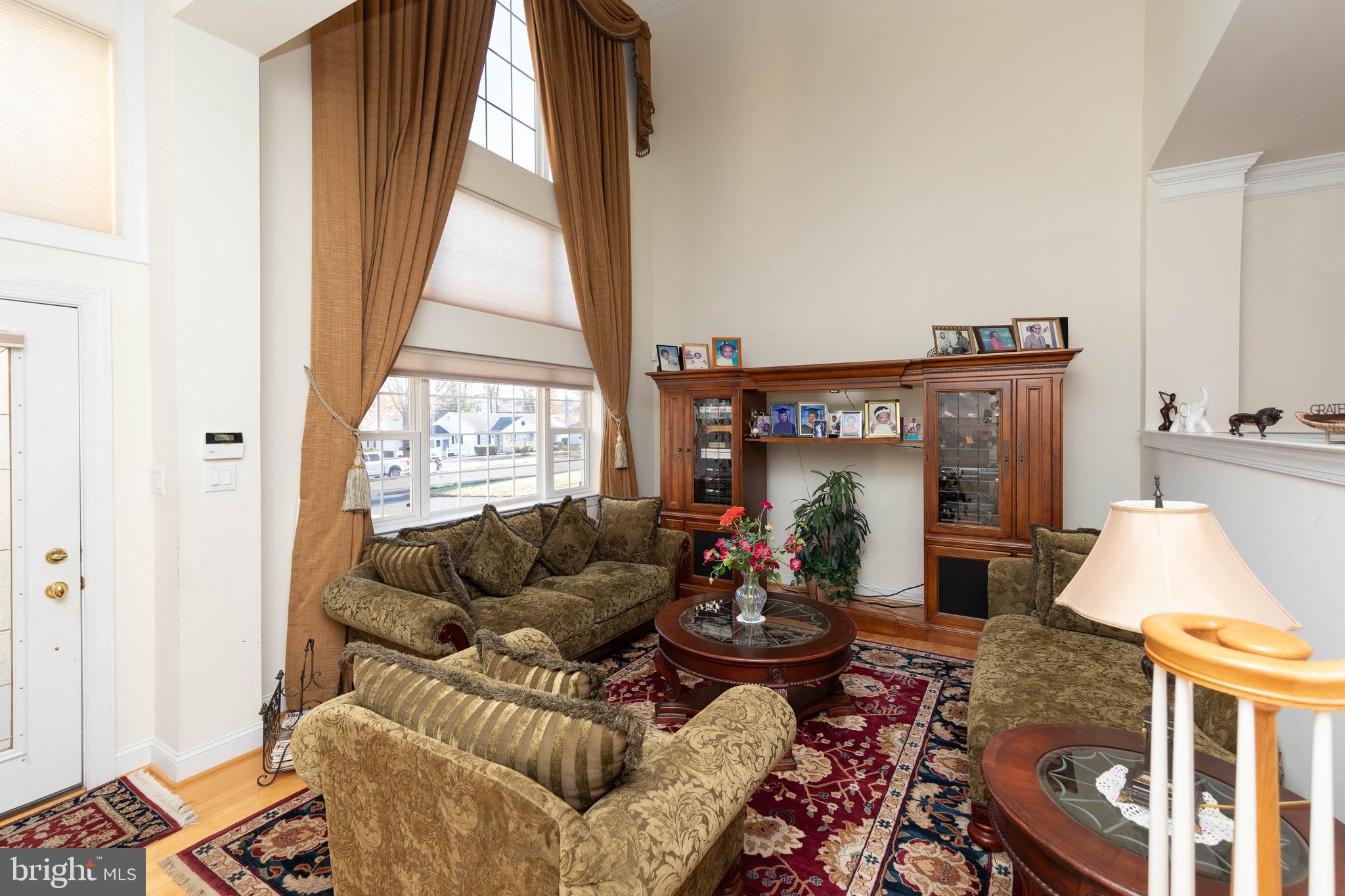 944 Old Ford Road Huntingdon Valley, PA 19006 - Photo 3 of 40