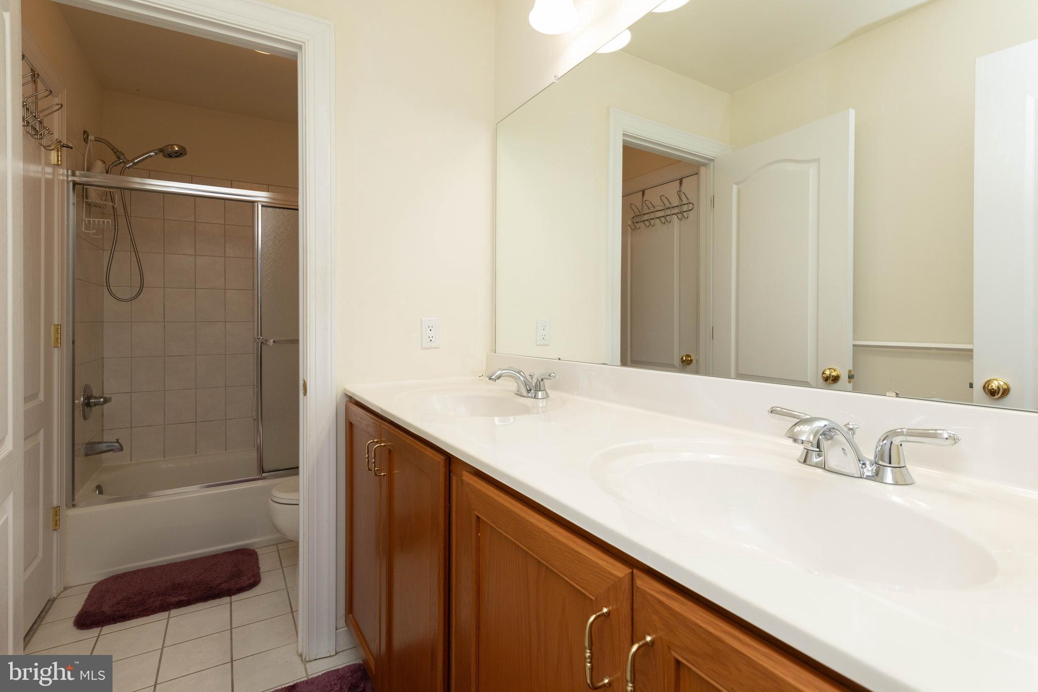944 Old Ford Road Huntingdon Valley, PA 19006 - Photo 33 of 40