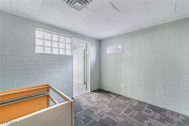 $2,250 | 2112 South Van Patten Place, Las Vegas, NV 89104