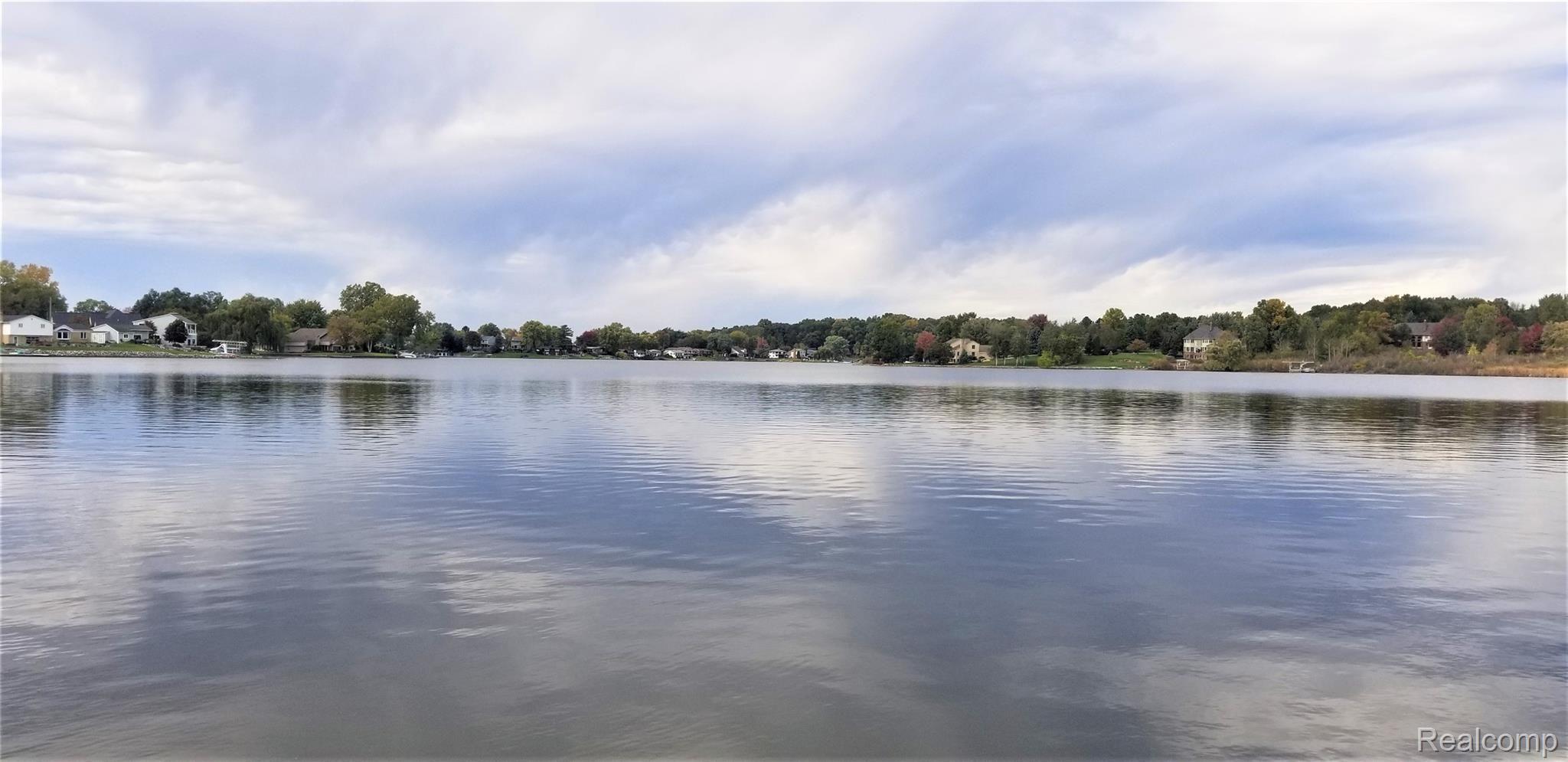 3131 Hunter Road Brighton, MI 48114 - Photo 12 of 42 hunter rd lake .jpg