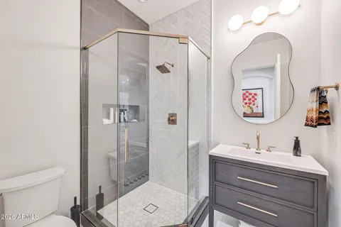 $1,850,000 | 10949 East Dale Lane, Scottsdale, AZ 85262