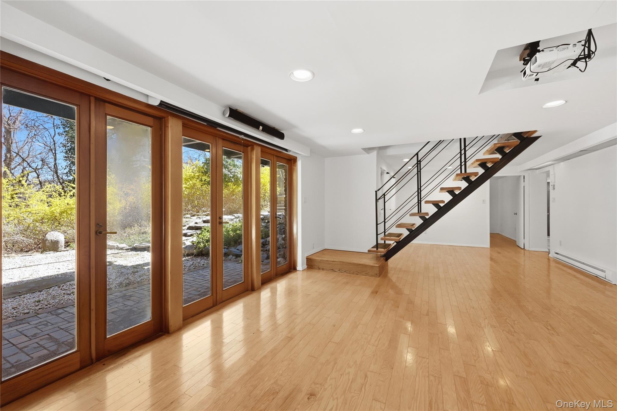 8 Dolphins Rise, Unit RISE Lloyd Neck, NY 11743 - Photo 16 of 32