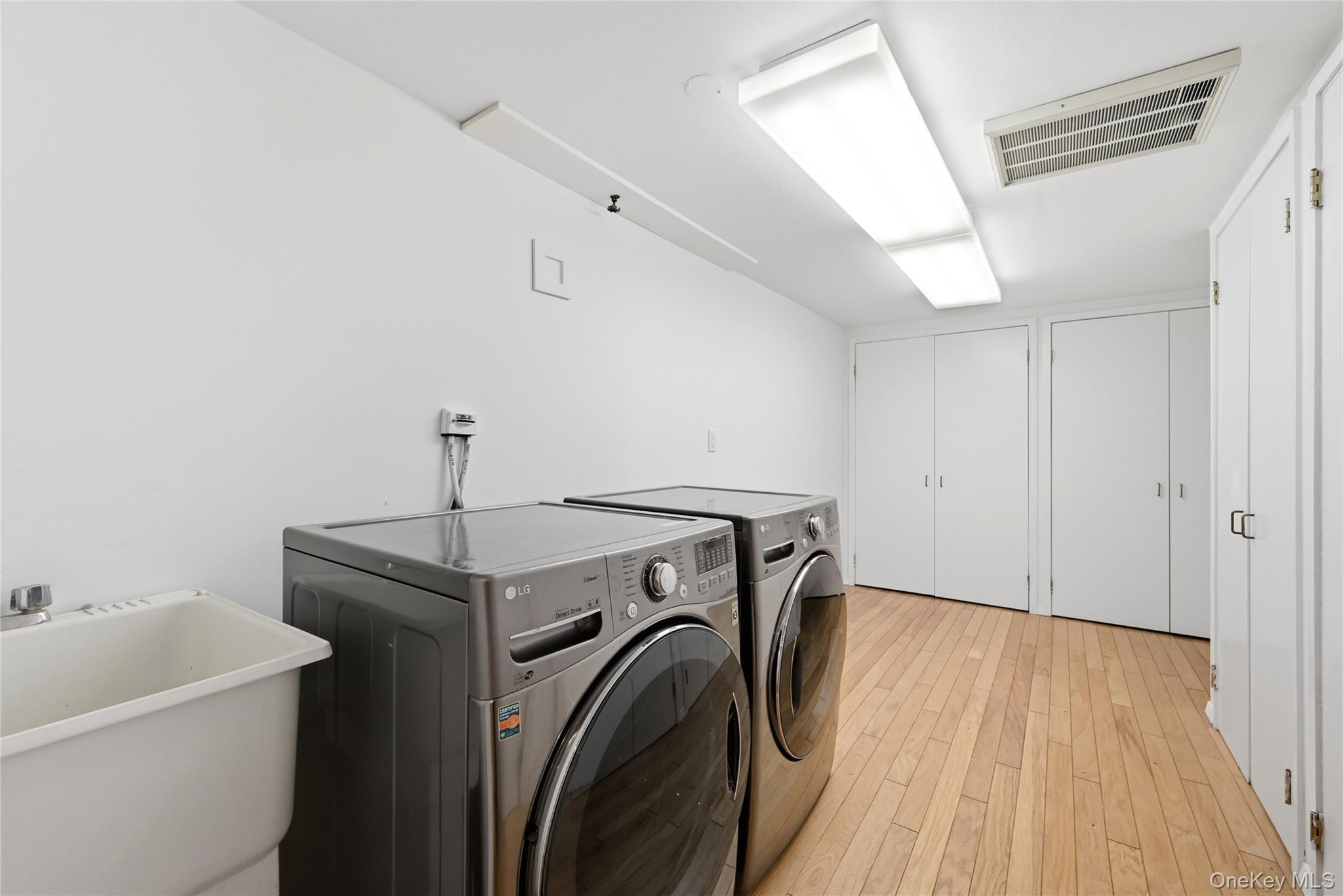 8 Dolphins Rise, Unit RISE Lloyd Neck, NY 11743 - Photo 20 of 32