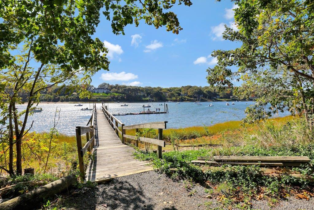 8 Dolphins Rise, Unit RISE Lloyd Neck, NY 11743 - Photo 29 of 32 Fiddlers Dock on the Bay Side