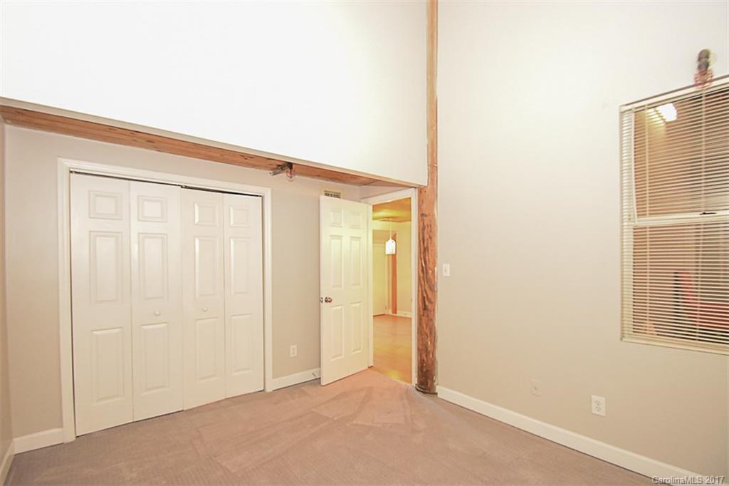 201 South Hoskins Road, Unit 112 Charlotte, NC 28208 - Photo 12 of 21