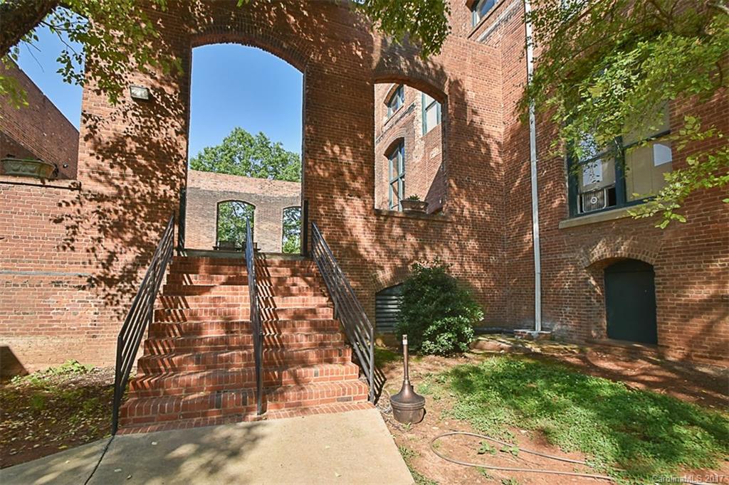 201 South Hoskins Road, Unit 112 Charlotte, NC 28208 - Photo 17 of 21