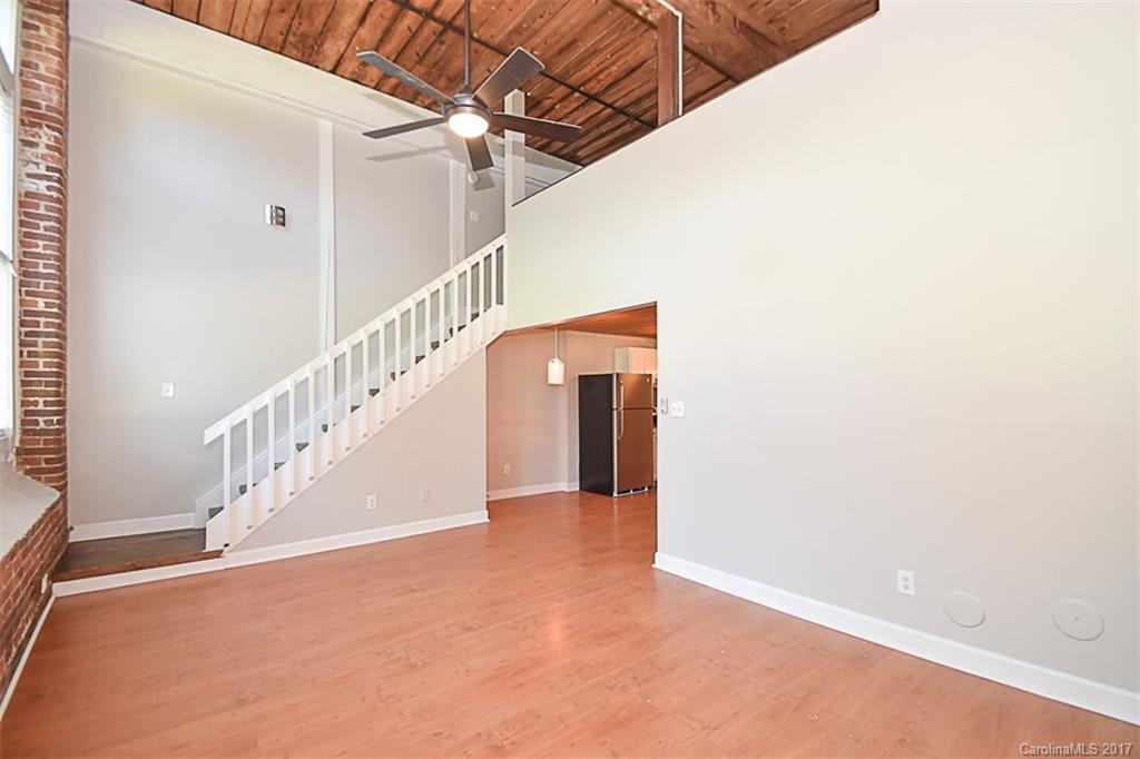 201 South Hoskins Road, Unit 112 Charlotte, NC 28208 - Photo 5 of 21