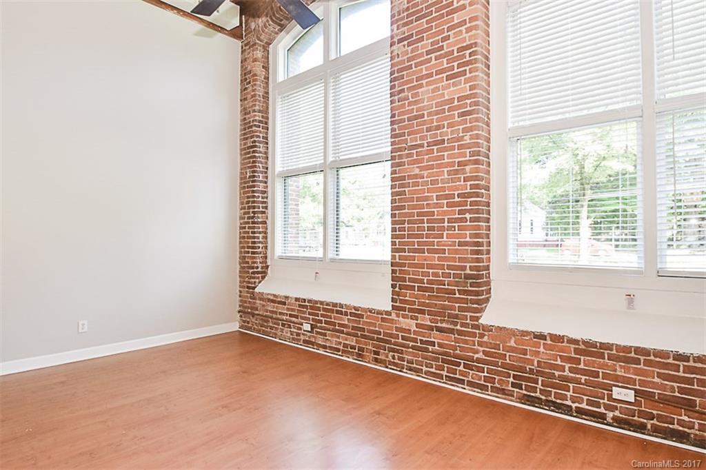 201 South Hoskins Road, Unit 112 Charlotte, NC 28208 - Photo 7 of 21