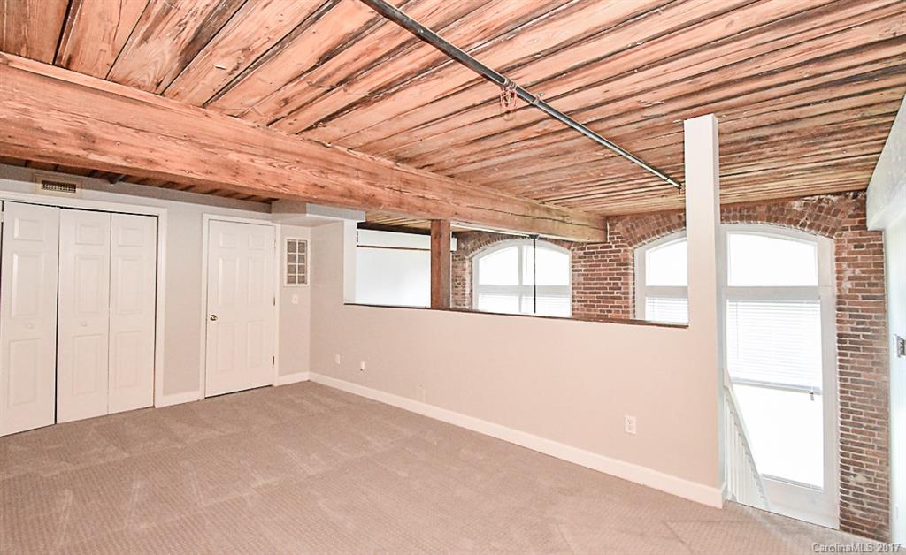 201 South Hoskins Road, Unit 112 Charlotte, NC 28208 - Photo 8 of 21