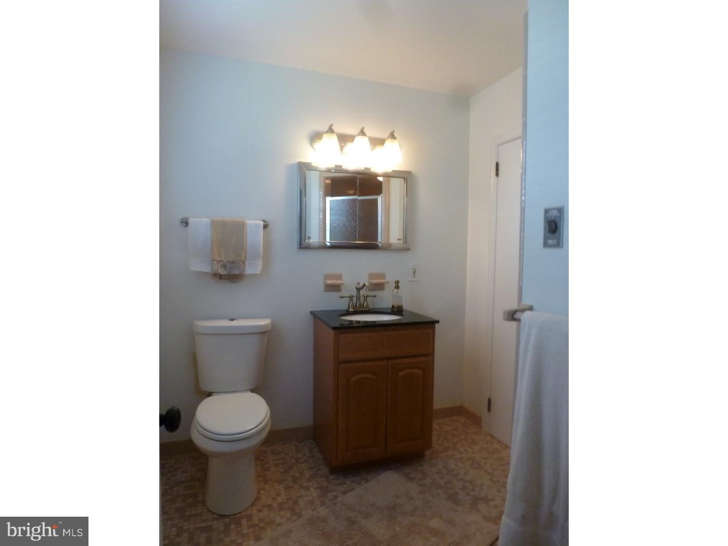 330 Hampton Road Wilmington, DE 19803 - Photo 11 of 20 Master Bathroom