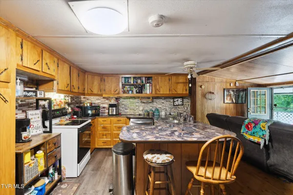 $134,900 | 102 Tolley Lane, Erwin, TN 37650