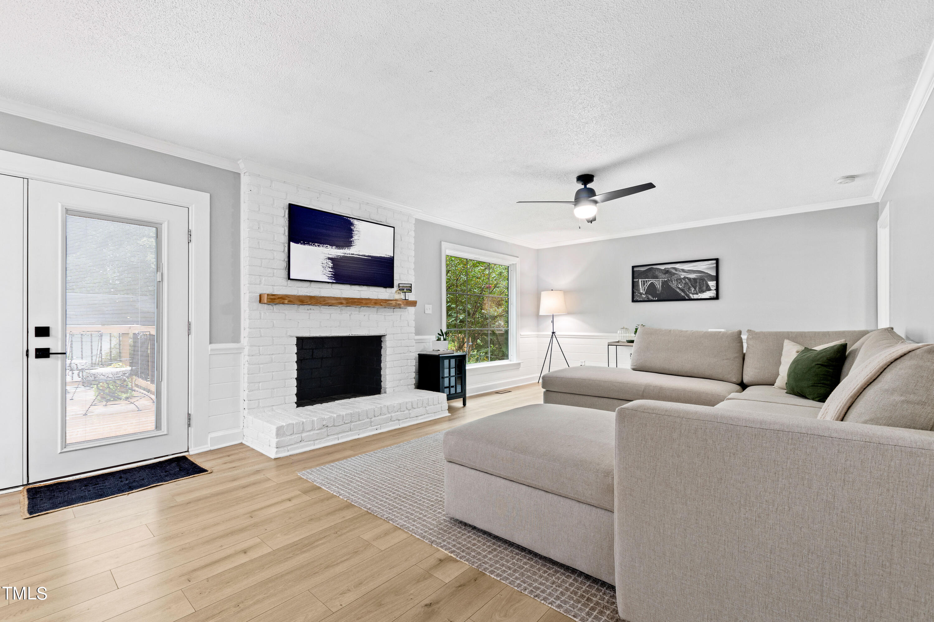 2105 Port Royal Road Raleigh, NC 27609 - Photo 6 of 36 LivingA