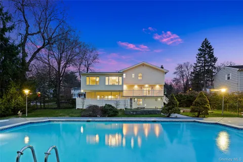 $1,888,000 | 10 Cherry Lane, Scarsdale, NY 10583