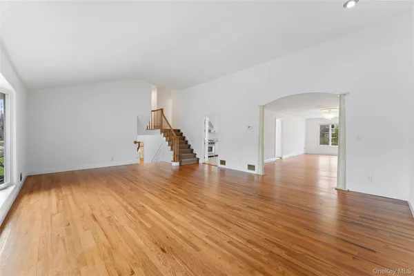 $1,888,000 | 10 Cherry Lane, Scarsdale, NY 10583