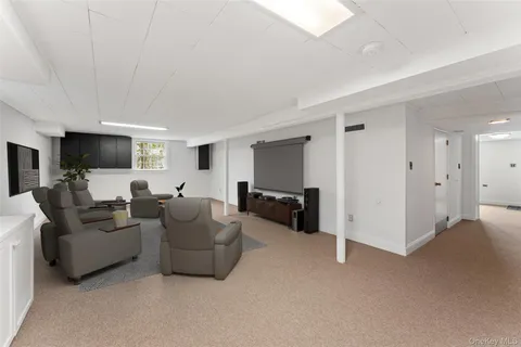 $1,888,000 | 10 Cherry Lane, Scarsdale, NY 10583