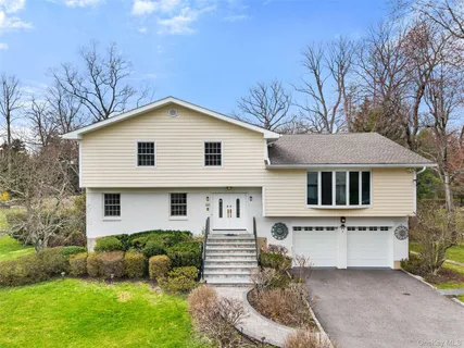 $1,888,000 | 10 Cherry Lane, Scarsdale, NY 10583