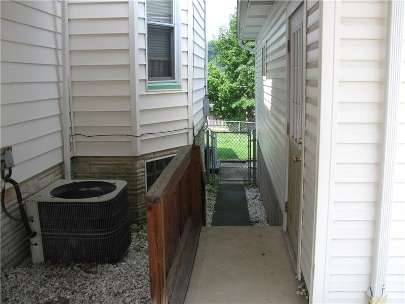 220 Armstrong Avenue Apollo, PA 15613 - Photo 8 of 22 Gallery Image 8