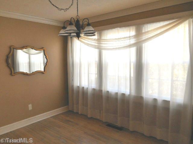 819 Old Winston Road High Point, NC 27265 - Photo 5 of 11 Dining Room.