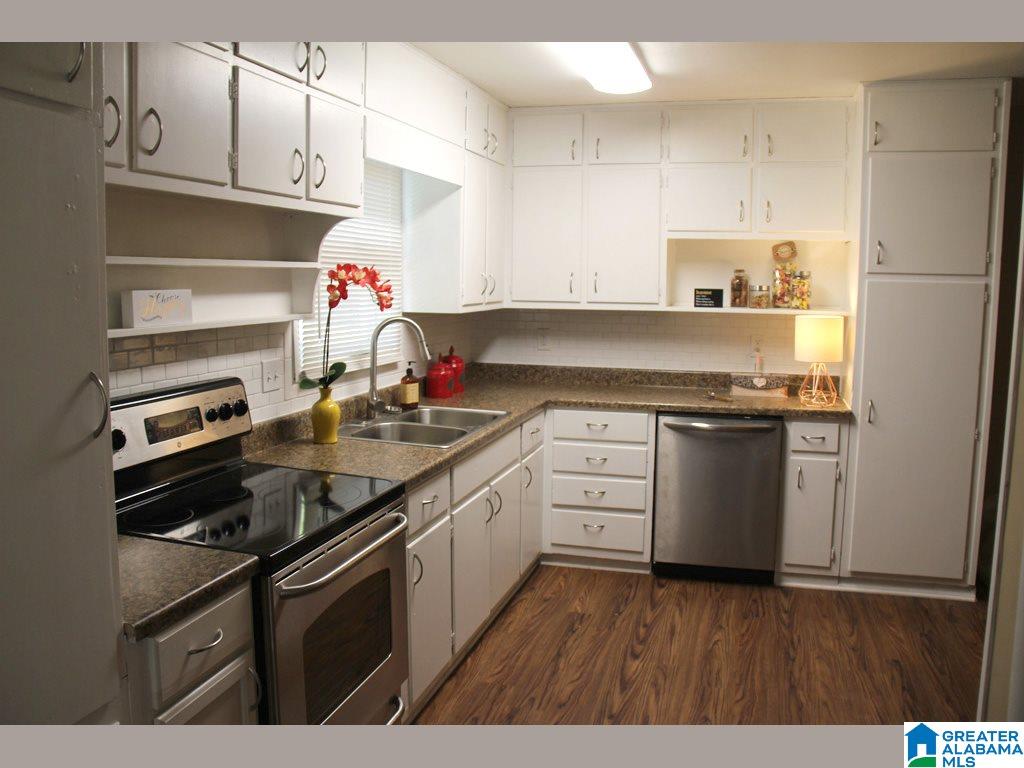 413 Camellia Road Birmingham, AL 35215 - Photo 12 of 47