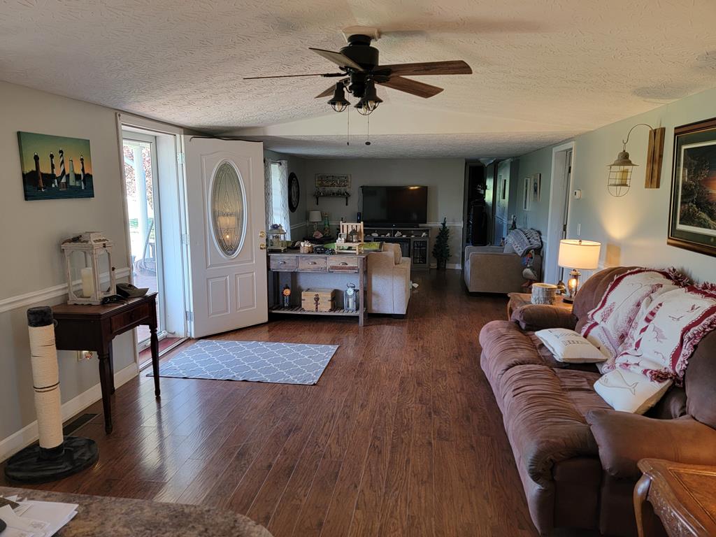 583 Providence Road Fries, VA 24330 - Photo 27 of 34 Gallery Image 27