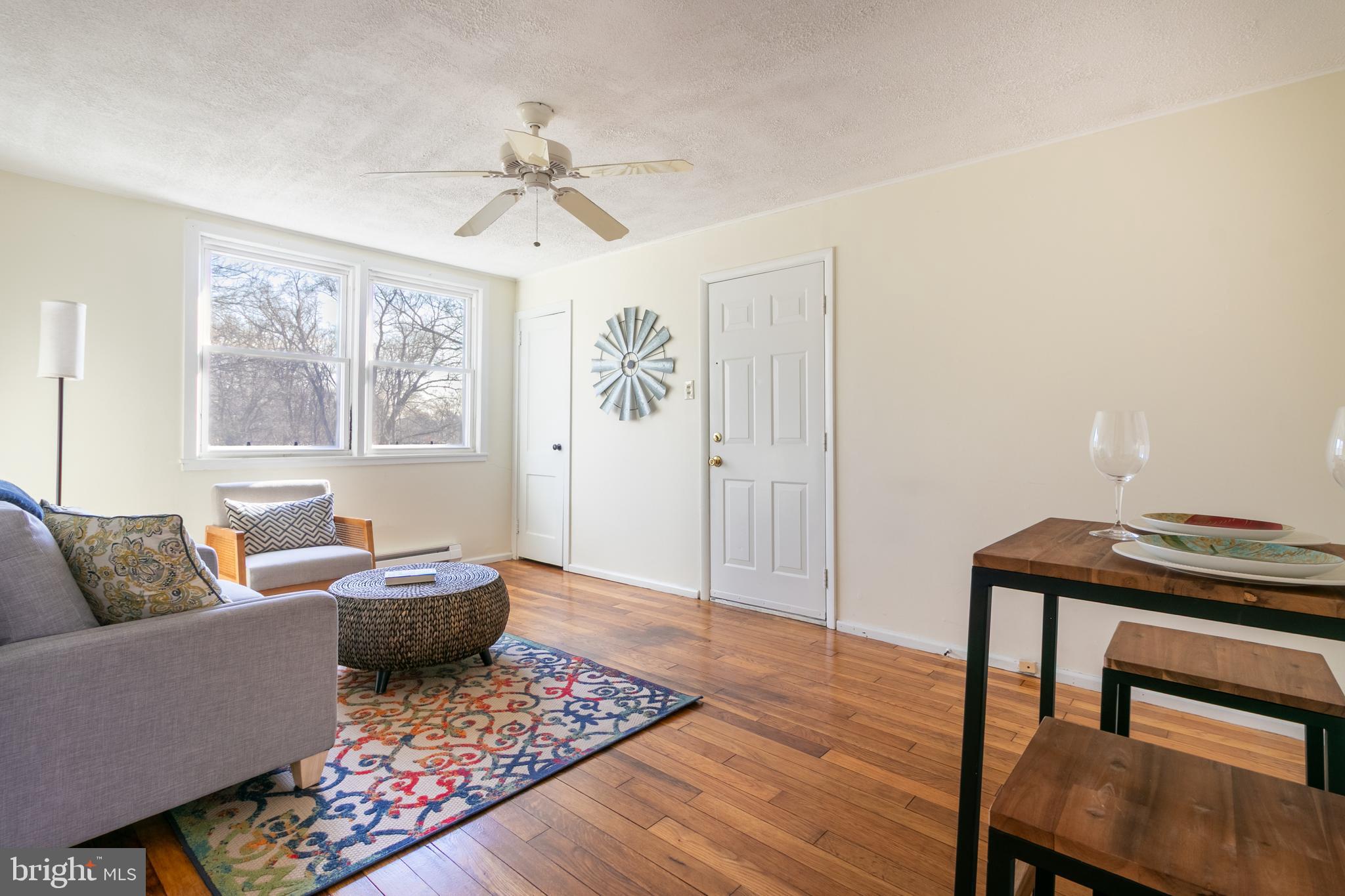 8 Laurel Hill Road Greenbelt, MD 20770 - Photo 4 of 15 Living room