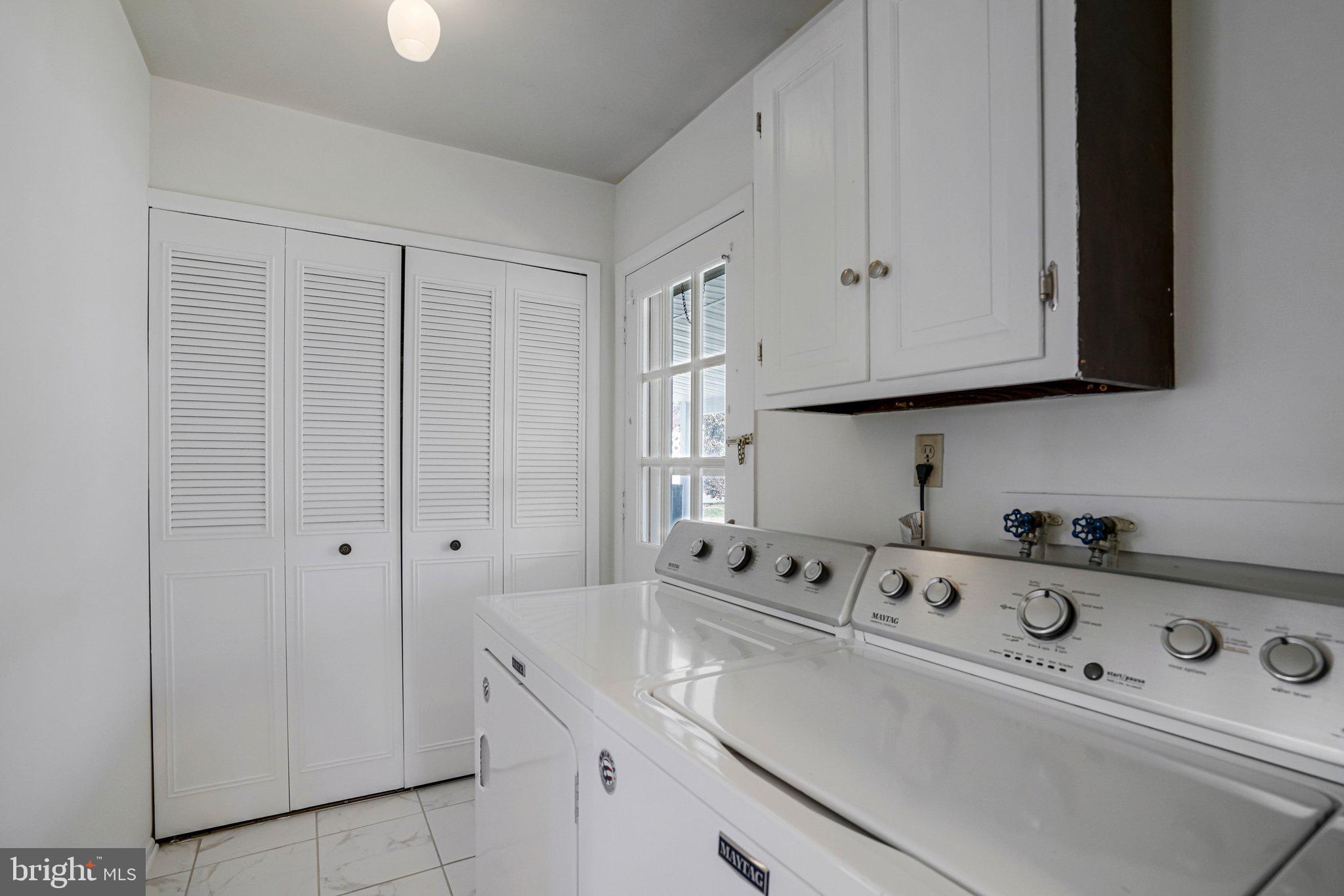 4103 Port Rae Lane Fairfax, VA 22033 - Photo 29 of 47 Laundry off of kitchen
