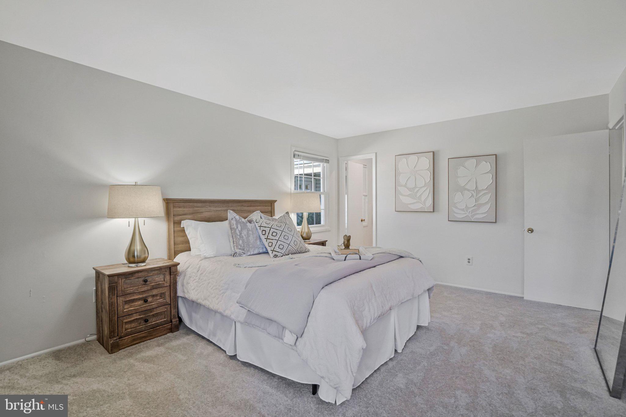 4103 Port Rae Lane Fairfax, VA 22033 - Photo 33 of 47 Primary suite