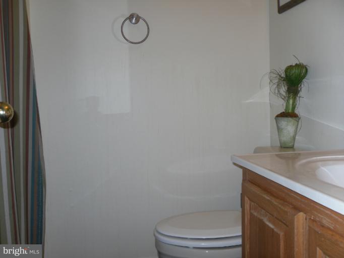 3809 Endicott Place Springdale, MD 20721 - Photo 14 of 26 Bath