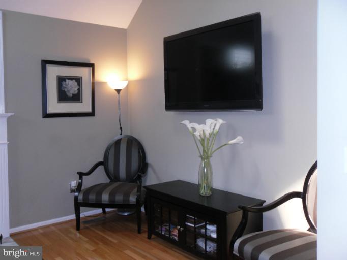 3809 Endicott Place Springdale, MD 20721 - Photo 17 of 26 Family Room