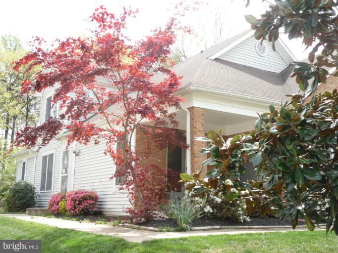 3809 Endicott Place Springdale, MD 20721 - Photo 4 of 26 Exterior (General)