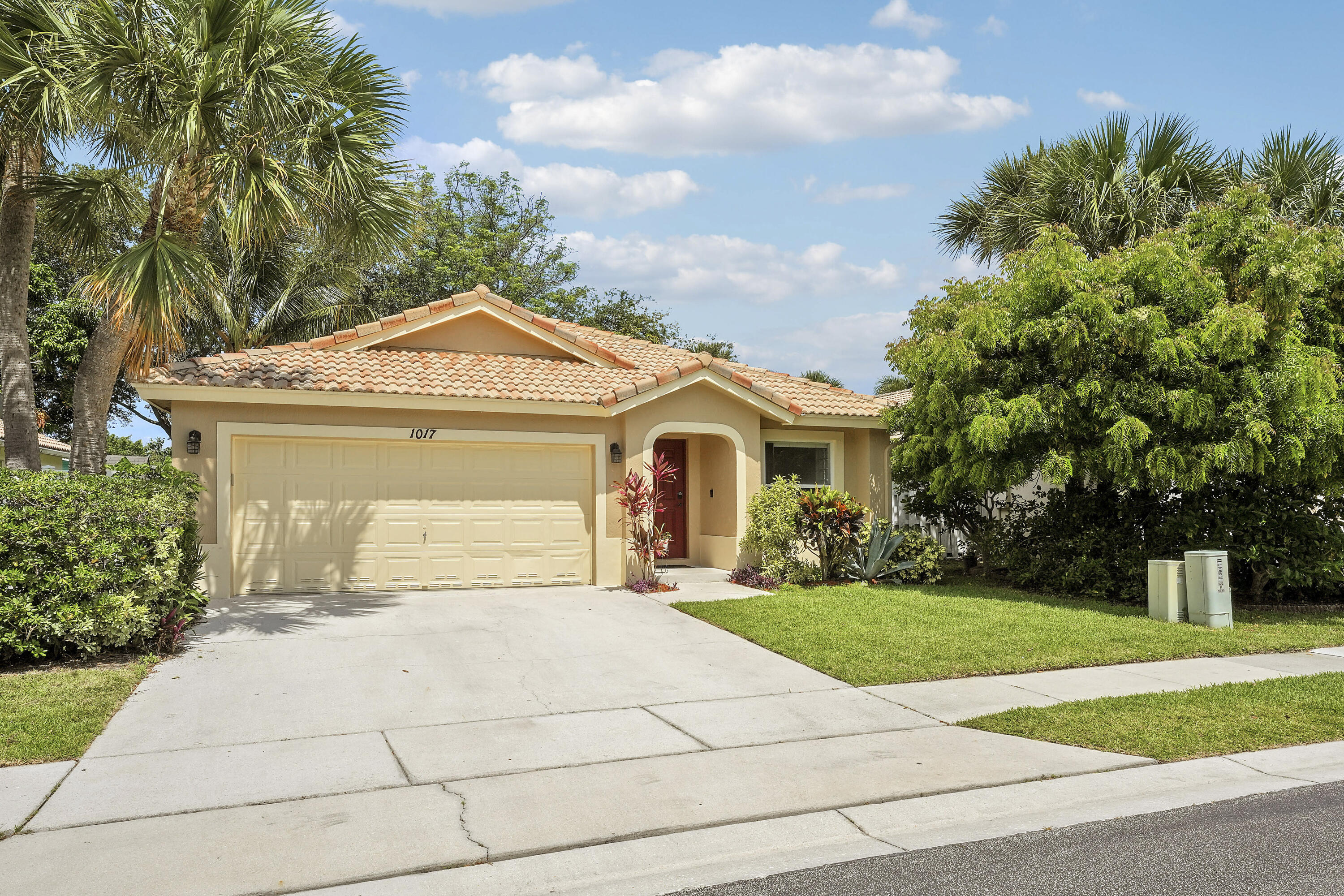 1017 Fosters Mill Road Boynton Beach, FL 33436 - Photo 43 of 44 House-31