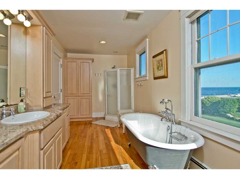 6 Continental Road Narragansett, RI 02882 - Photo 15 of 25 Bathroom.