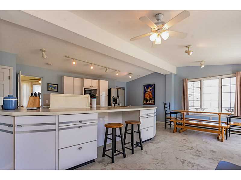 6 Continental Road Narragansett, RI 02882 - Photo 8 of 25 Kitchen.