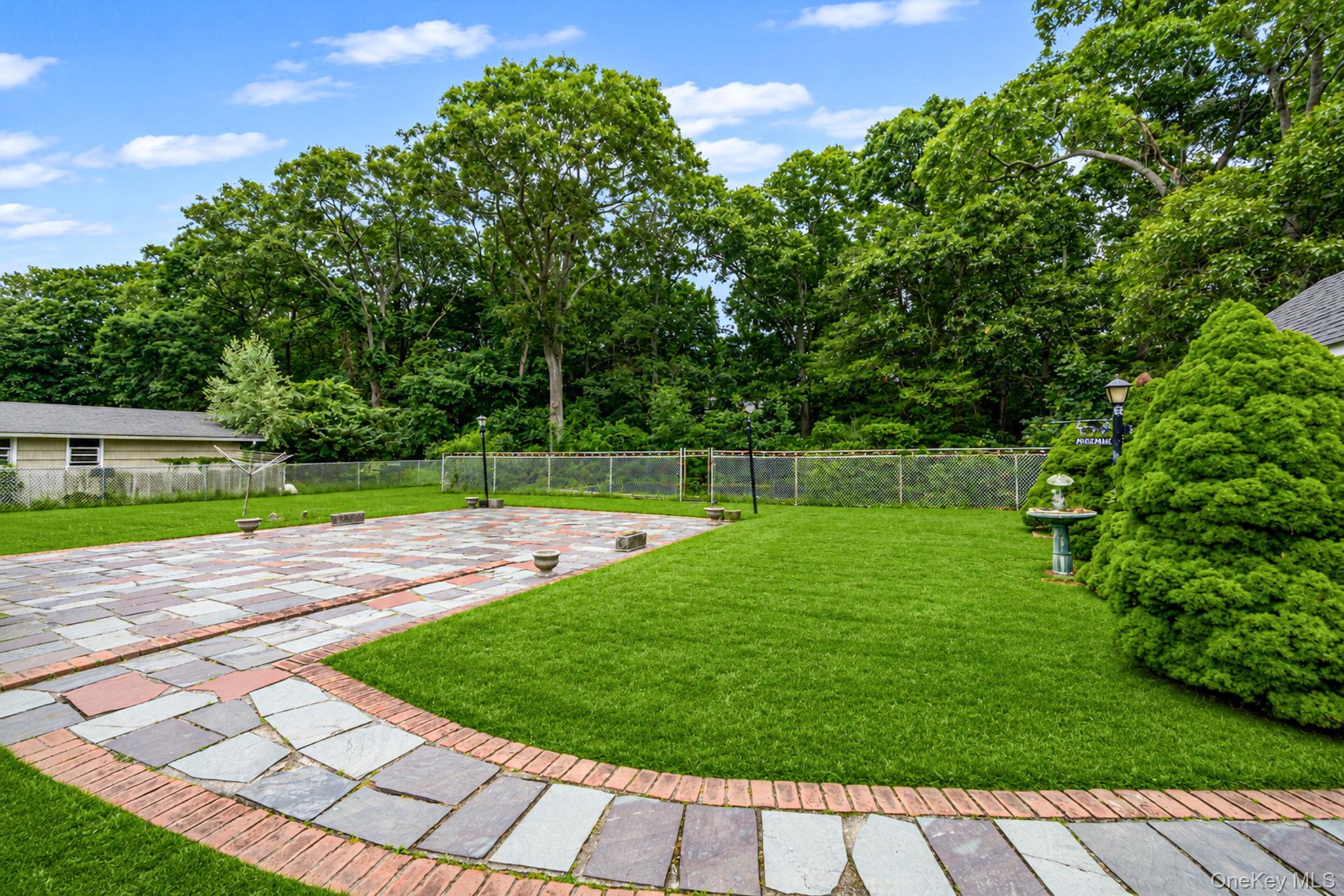 1 East Jackwill Road East Patchogue, NY 11772 - Photo 20 of 32