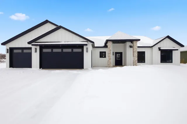 $549,900 | 1021 24th Street North, Sartell, MN 56377