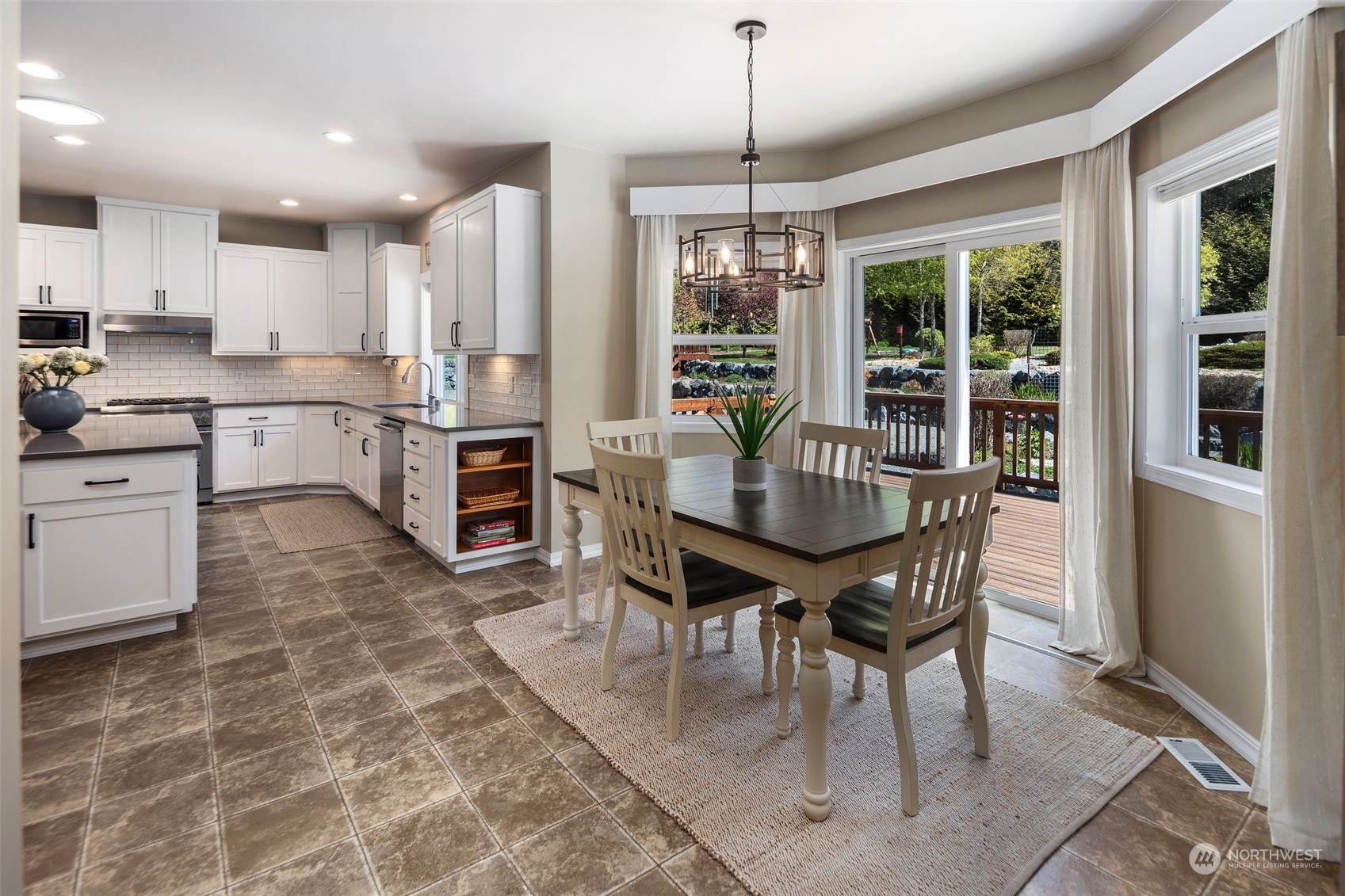 314 North Camano Ridge Road Camano Island, WA 98282 - Photo 12 of 40 Gallery Image 12