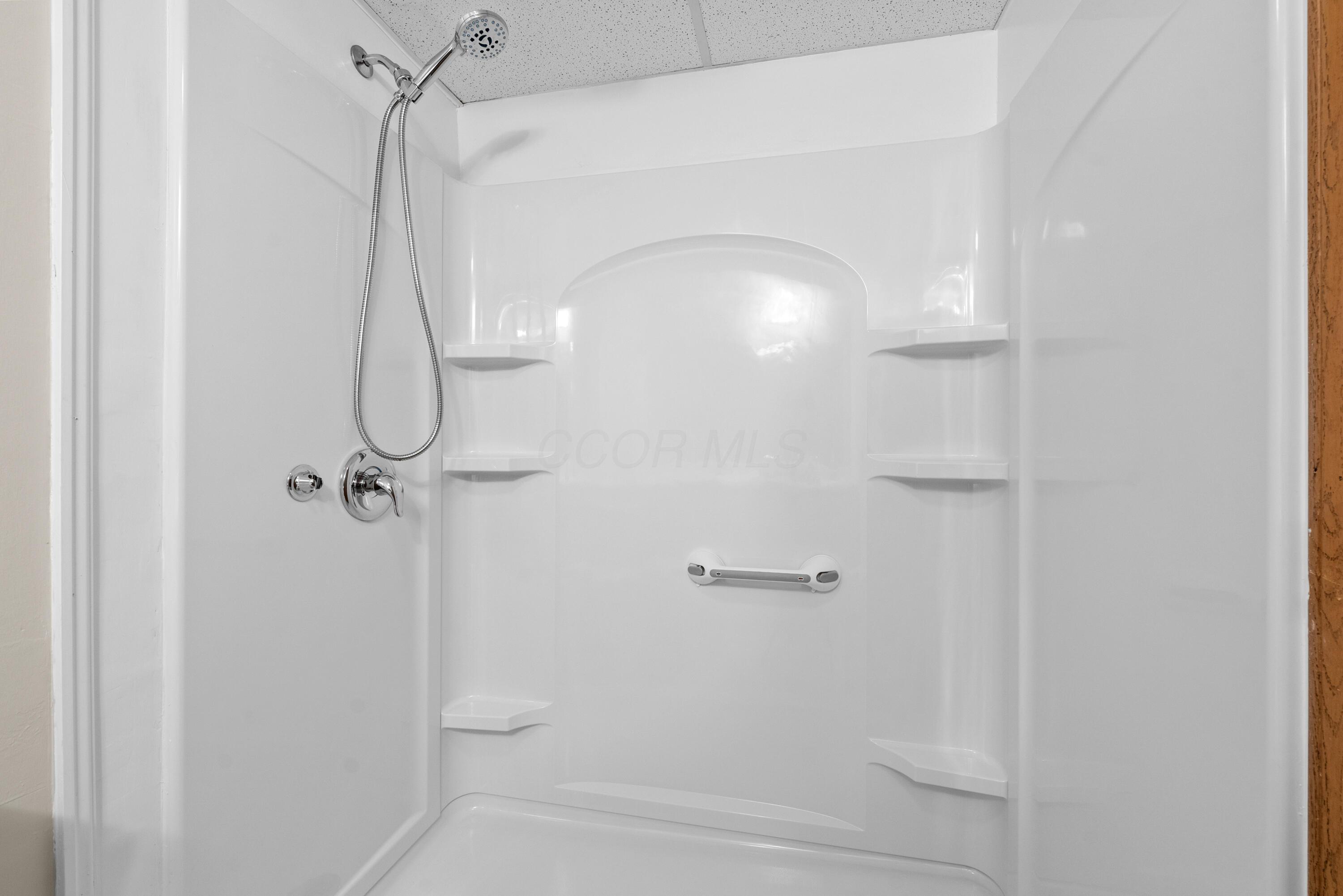 5885 Beechcroft Road, Unit 108 Columbus, OH 43229 - Photo 10 of 23 DSC09315