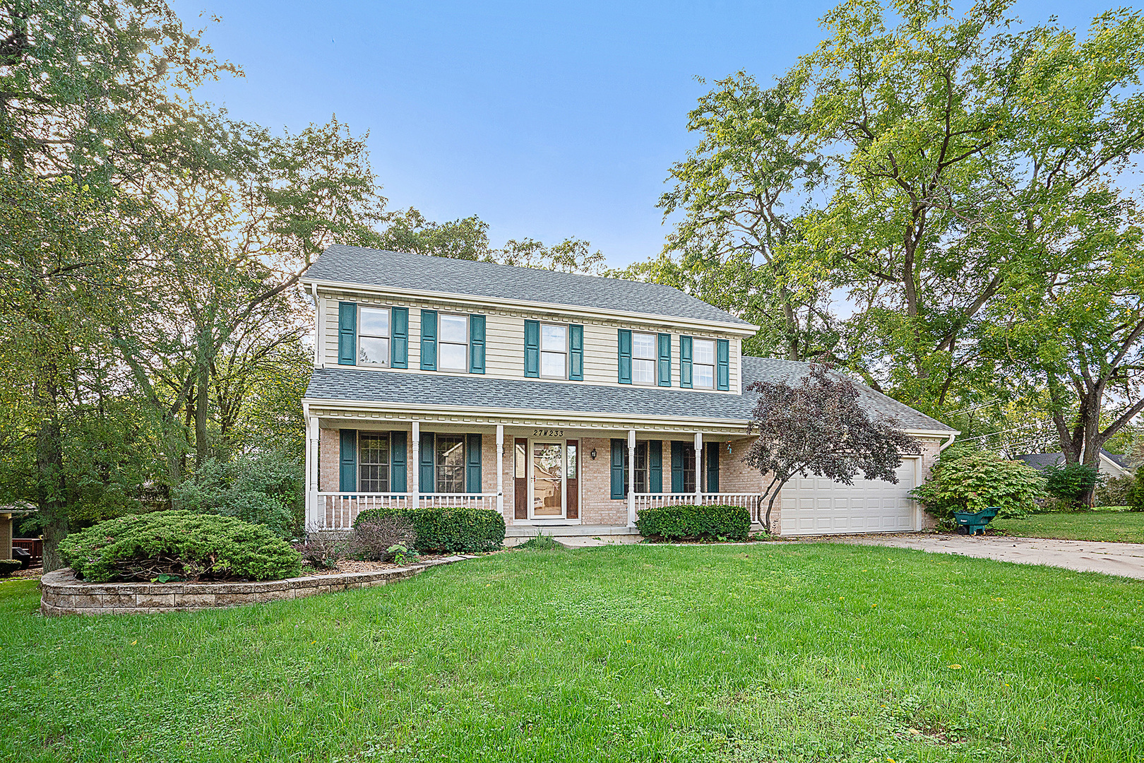 27W233 Jewell Road Winfield, IL 60190 - Photo 2 of 47