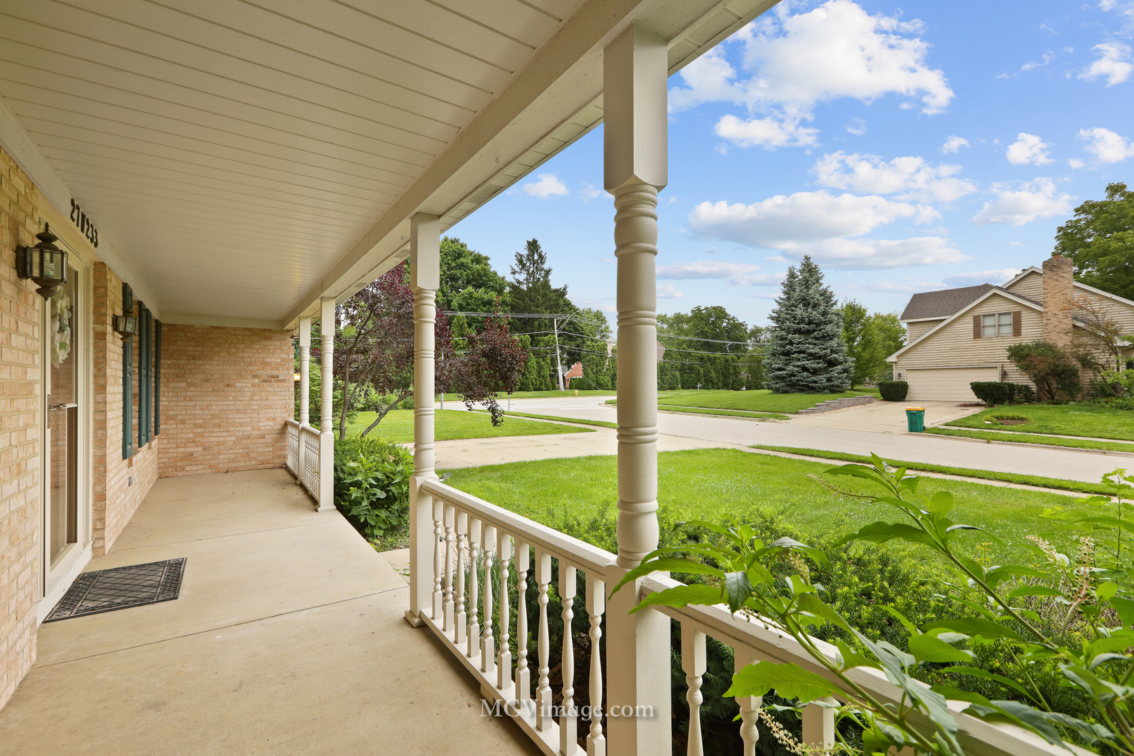 27W233 Jewell Road Winfield, IL 60190 - Photo 5 of 47