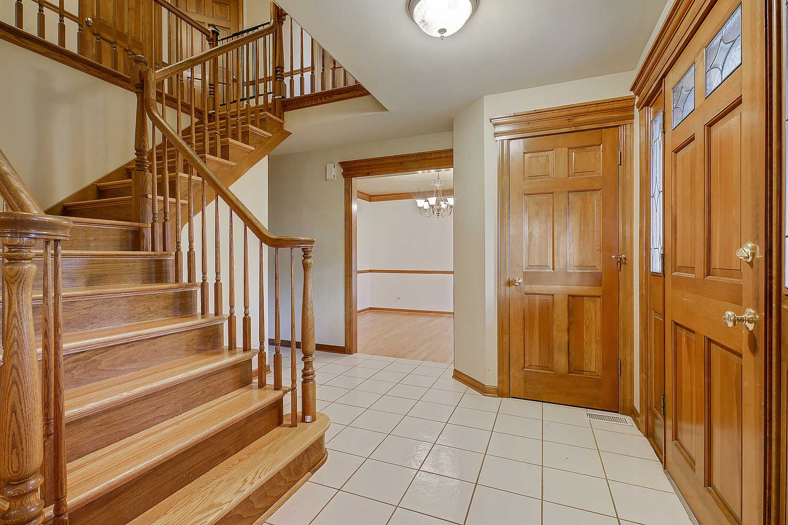 27W233 Jewell Road Winfield, IL 60190 - Photo 6 of 47