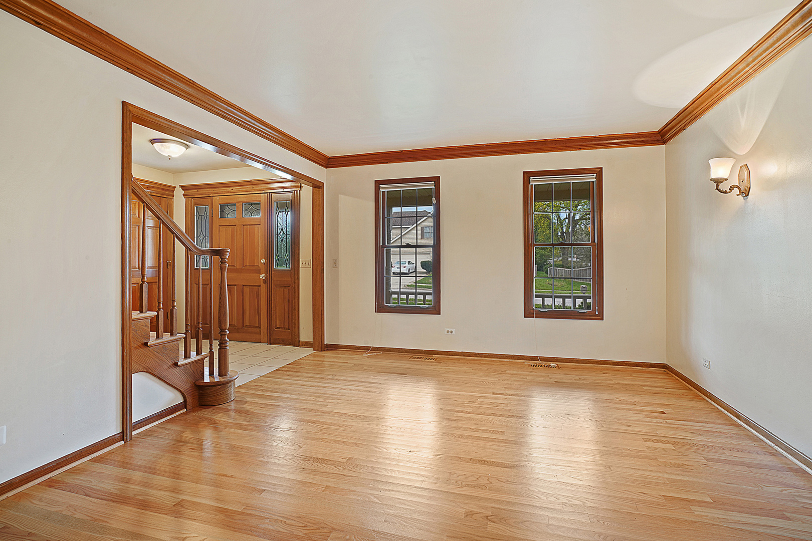 27W233 Jewell Road Winfield, IL 60190 - Photo 9 of 47
